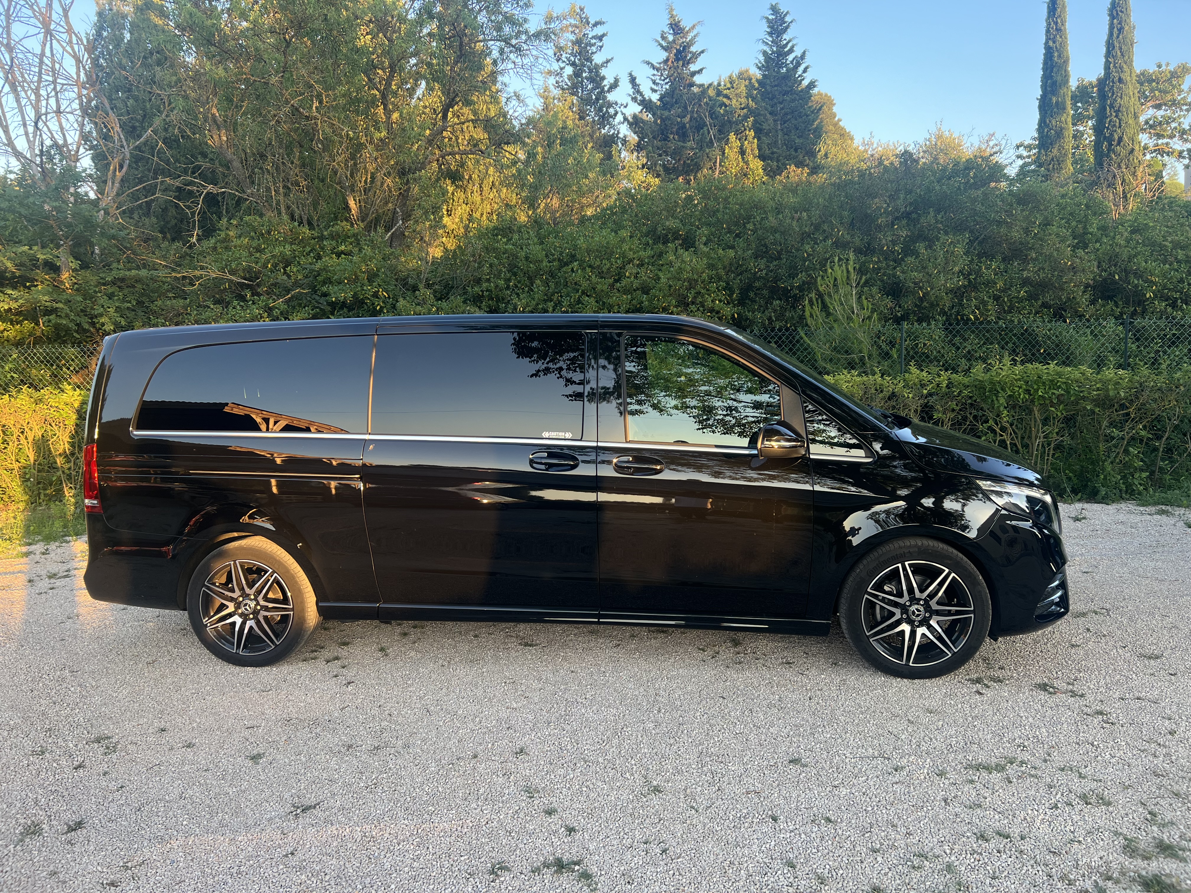 Mercedes Classe V pour un transfert depuis la gare Saint-Charles